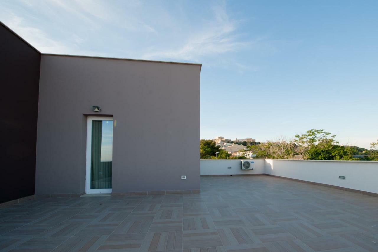 Отель La Terrazza Di Harmakhis Partanna Экстерьер фото