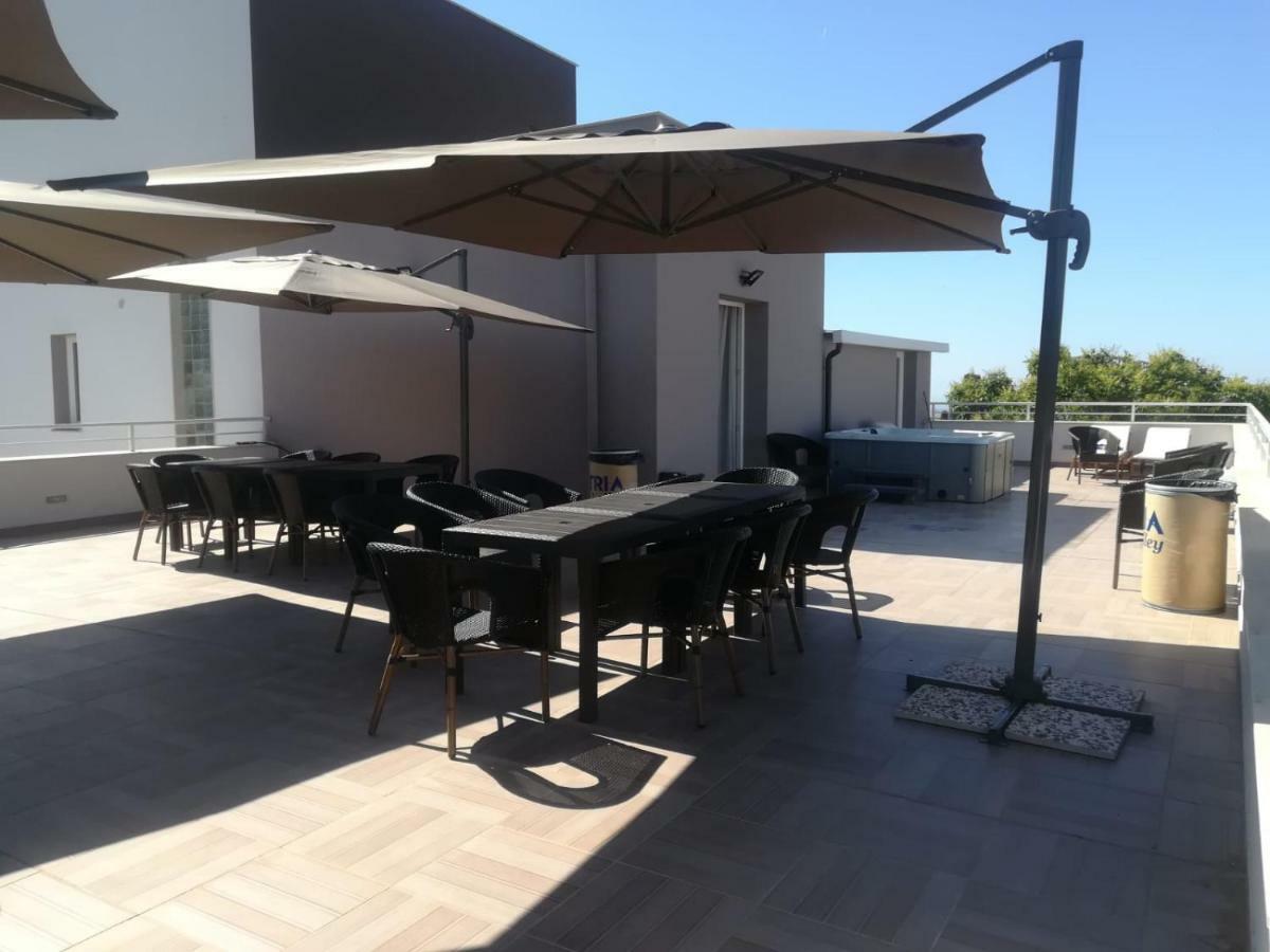 Отель La Terrazza Di Harmakhis Partanna Экстерьер фото